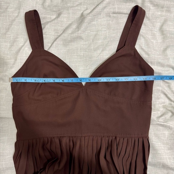 Vince Brown Pleated Culotte Wide Leg V Neck Jumpsuit in Black Walnut Size 6 - Picture 9 of 11